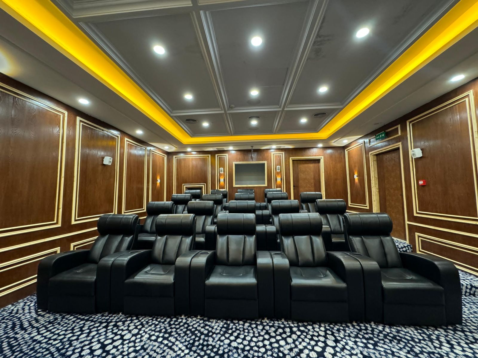 سینما نولان اکسلسیور