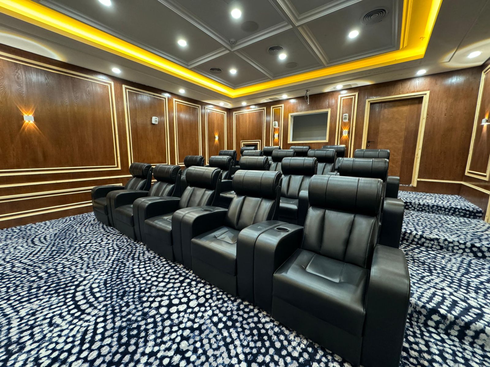 سینما نولان اکسلسیور